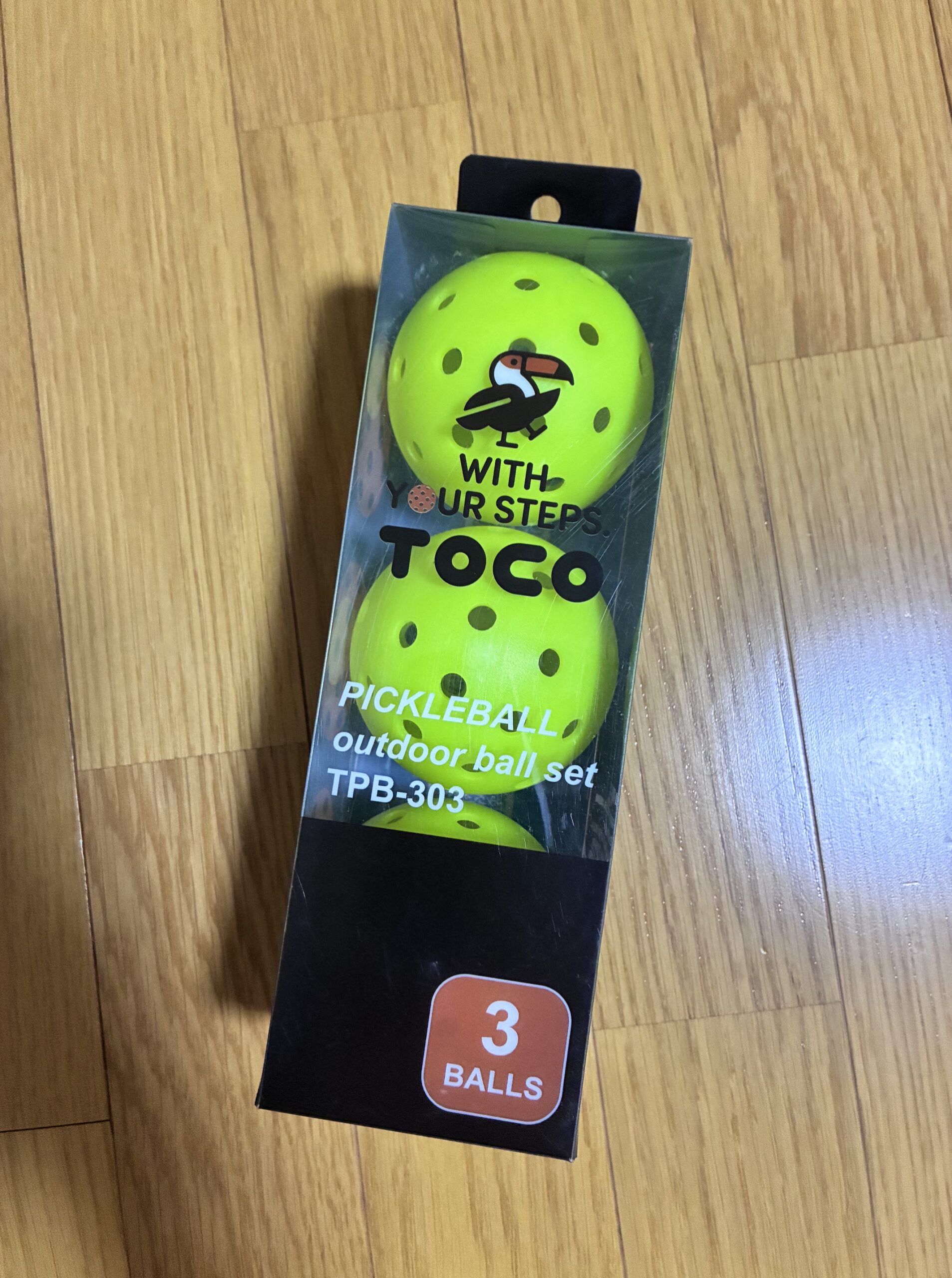 TOCO TPB-303屋外用ピックルボール3個入りパッケージ