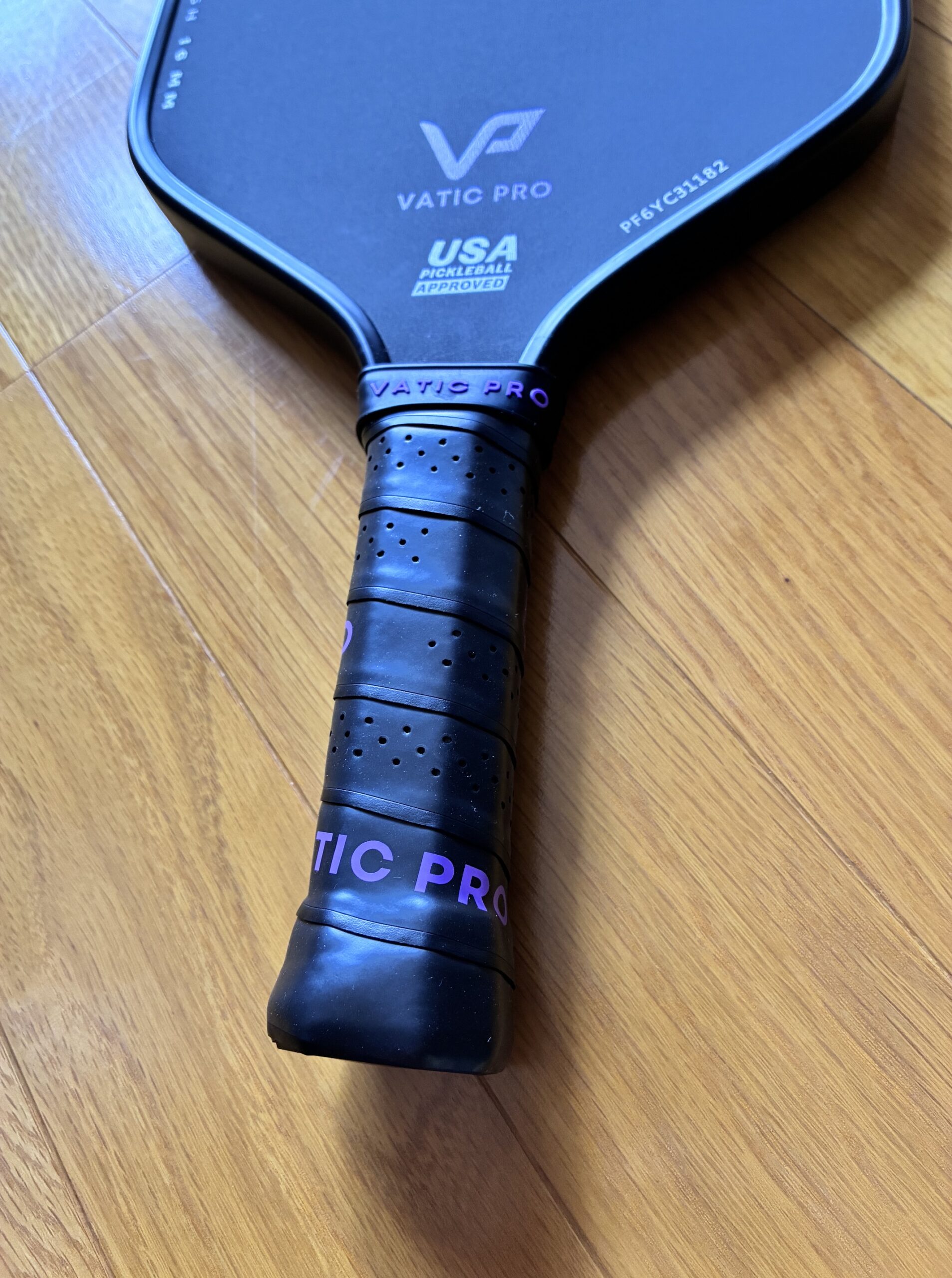 Vatic Pro PRISM Flash 16mmのグリップとハンドル部分