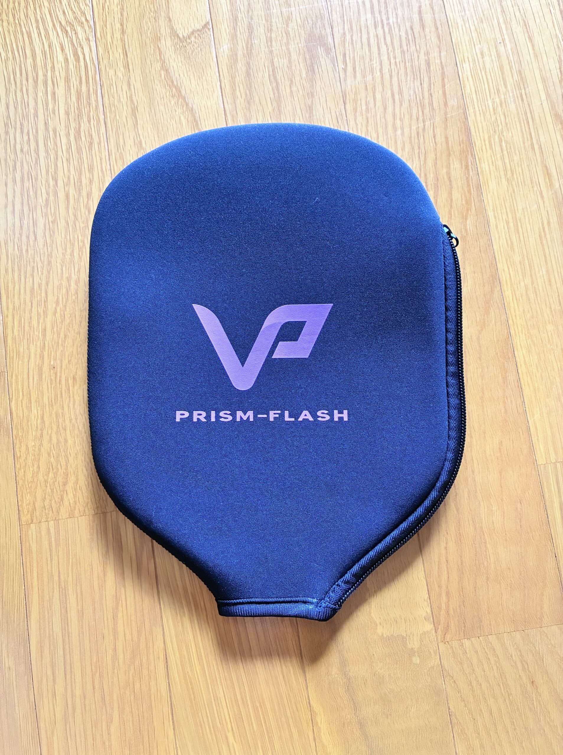 Vatic Pro PRISM Flashのピックルボールパドルケース